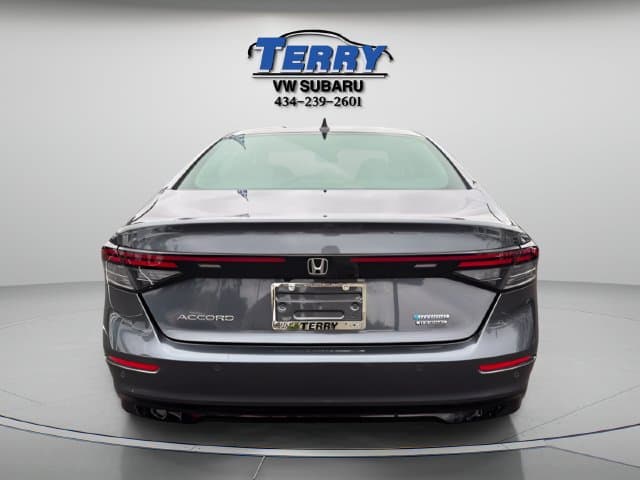 Pre-Owned 2024 Honda Accord Hybrid Touring - photo - 2