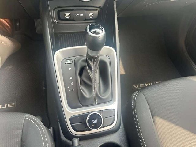 Pre-Owned 2023 Hyundai Venue SEL - photo - 14