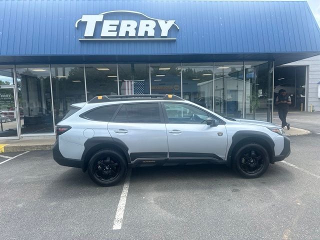 Pre-Owned 2024 Subaru Outback Wilderness - photo - 0