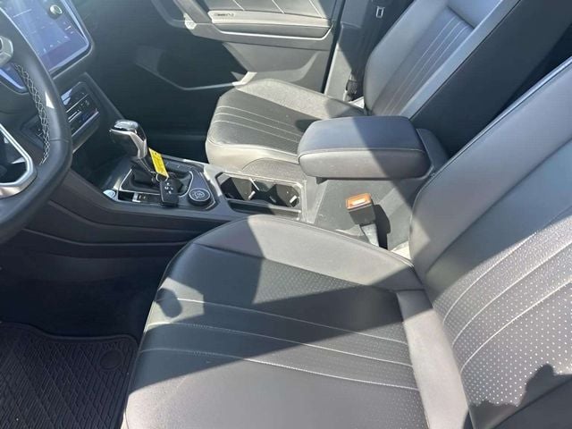Pre-Owned 2022 Volkswagen Tiguan 2.0T SE - photo - 13