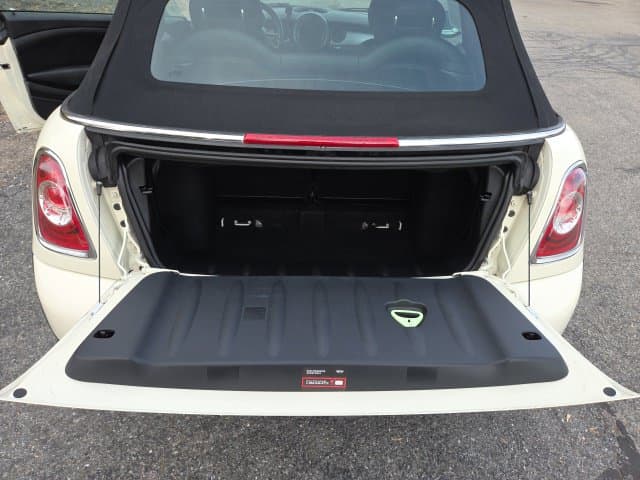 Pre-Owned 2015 MINI Cooper Base - photo - 13