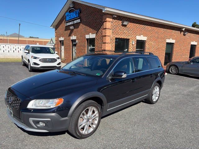 Pre-Owned 2016 Volvo XC70 T5 Premier - photo - 1
