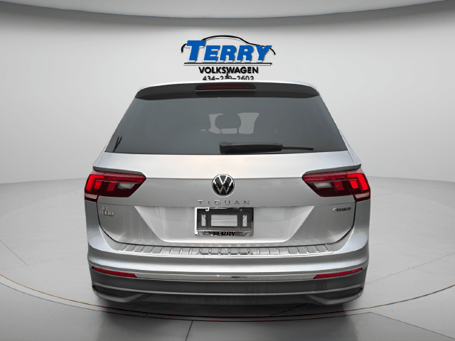 Pre-Owned 2023 Volkswagen Tiguan 2.0T SE - photo - 3