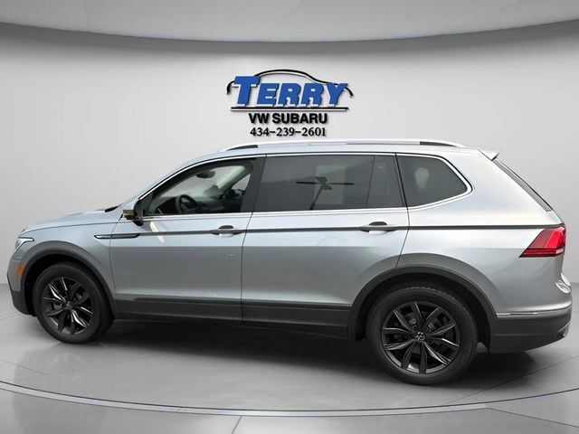 Pre-Owned 2023 Volkswagen Tiguan 2.0T SE - photo - 1