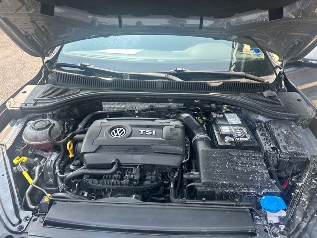 Pre-Owned 2022 Volkswagen Jetta GLI 2.0T Autobahn - photo - 17