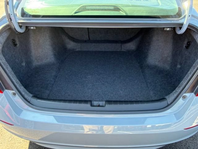 Pre-Owned 2022 Honda Accord Hybrid Sport - photo - 18