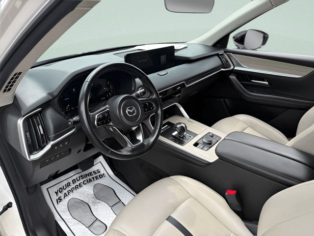 Pre-Owned 2025 Mazda CX-90 3.3 Turbo Premium - photo - 3