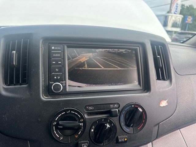 Pre-Owned 2021 Nissan NV200 S - photo - 13