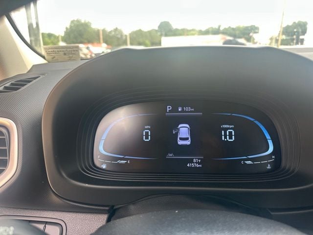 Pre-Owned 2023 Hyundai Venue SEL - photo - 10