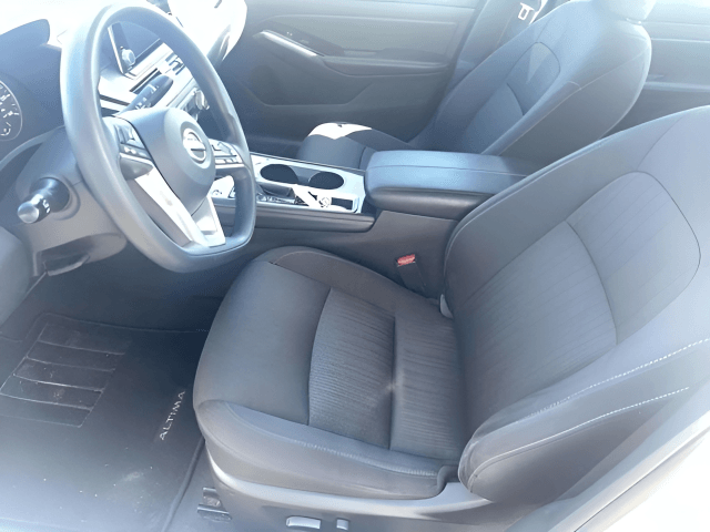 Pre-Owned 2023 Nissan Altima 2.5 SV - photo - 7