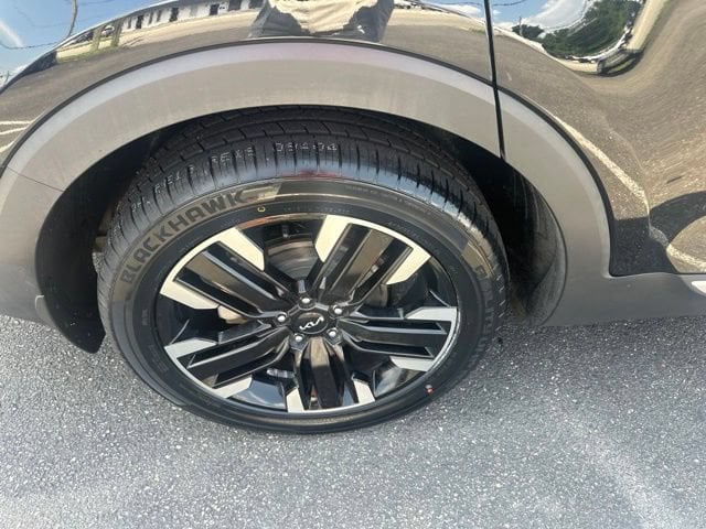 Pre-Owned 2023 Kia Telluride SX-Prestige - photo - 21