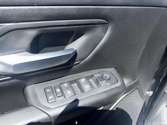 Pre-Owned 2025 Ram 1500 Tradesman - photo - 4