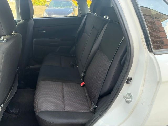 Pre-Owned 2019 Mitsubishi Outlander Sport 2.0 SE - photo - 6