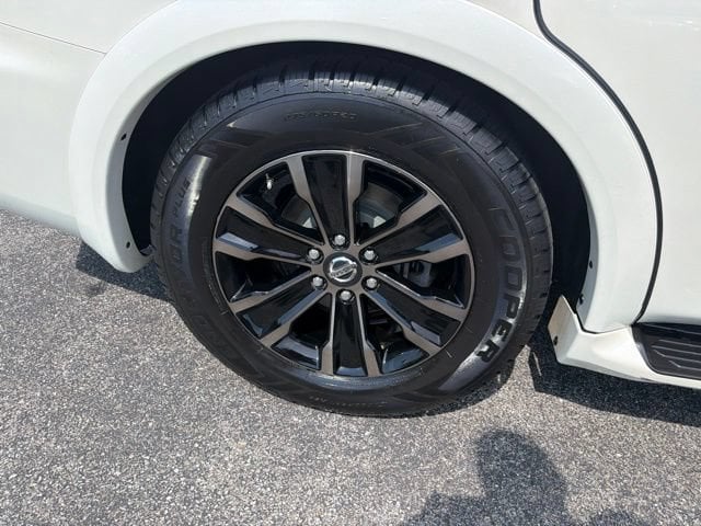 Pre-Owned 2020 Nissan Armada Platinum - photo - 35