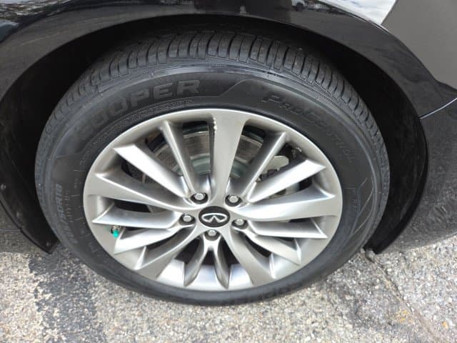 Pre-Owned 2023 INFINITI Q50 LUXE - photo - 8