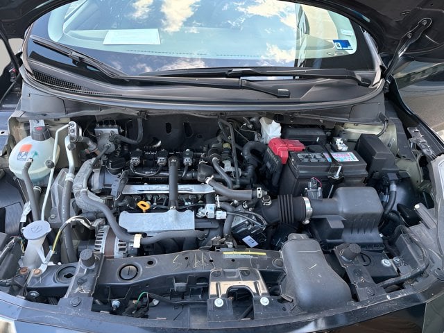 Pre-Owned 2023 Nissan Versa 1.6 SV - photo - 15