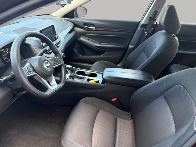 Pre-Owned 2024 Nissan Altima 2.5 SV - photo - 7
