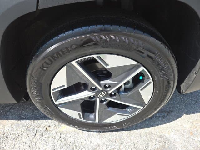 Pre-Owned 2025 Hyundai Tucson SEL - photo - 19