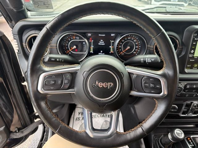Pre-Owned 2022 Jeep Gladiator Overland - photo - 9