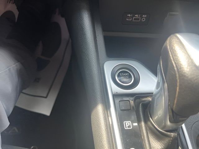Pre-Owned 2022 Nissan Sentra SV - photo - 14
