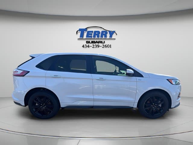Pre-Owned 2023 Ford Edge ST Line - photo - 0