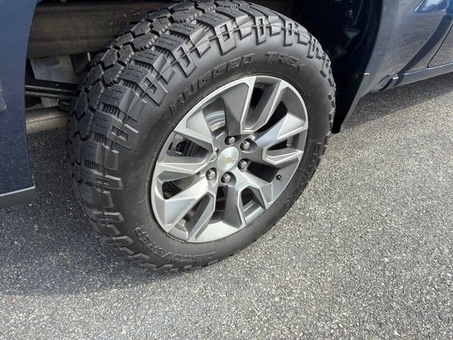 Pre-Owned 2021 Chevrolet Silverado 1500 LT - photo - 9