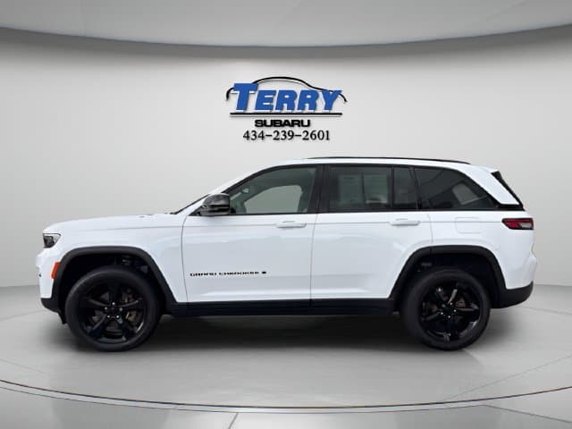 Pre-Owned 2023 Jeep Grand Cherokee Altitude X - photo - 2