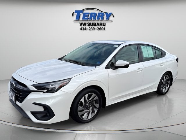 Pre-Owned 2024 Subaru Legacy Limited - photo - 2