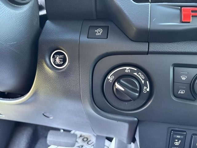 Pre-Owned 2025 Nissan Frontier PRO-4X - photo - 5
