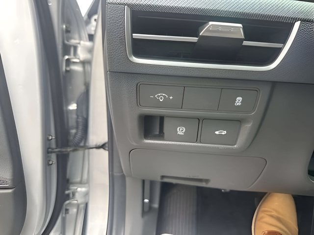Pre-Owned 2025 Hyundai Sonata SEL - photo - 16