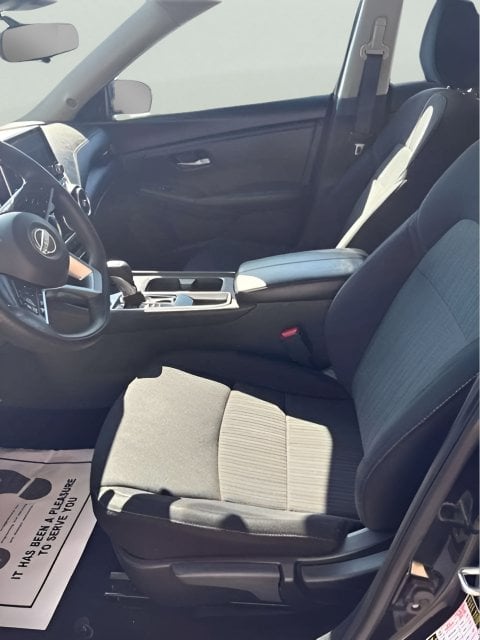 Pre-Owned 2024 Nissan Sentra SV - photo - 8