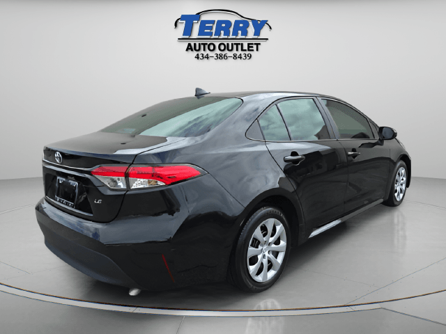 Pre-Owned 2025 Toyota Corolla LE - photo - 7