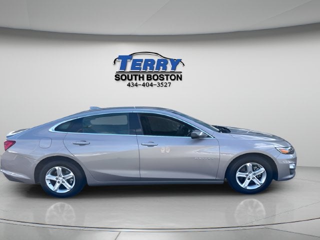 Pre-Owned 2024 Chevrolet Malibu LT - photo - 0