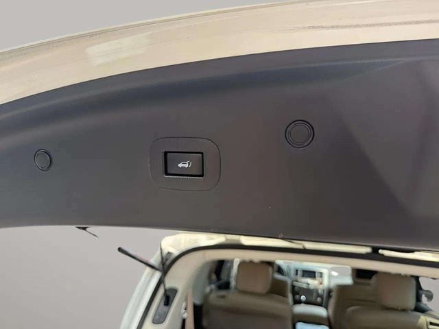 Pre-Owned 2020 Nissan Armada Platinum - photo - 21