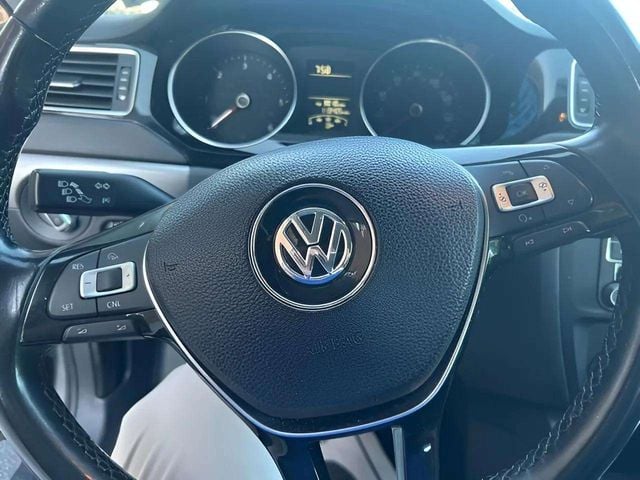 Pre-Owned 2015 Volkswagen Jetta 2.0L TDI SE - photo - 7