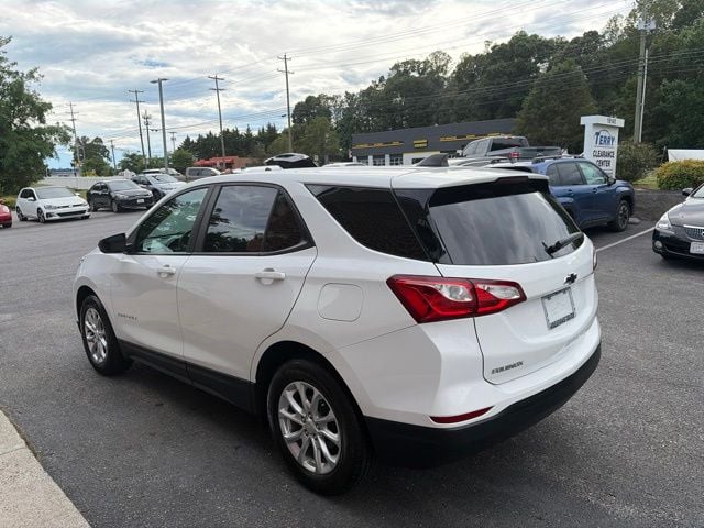 Pre-Owned 2021 Chevrolet Equinox LS - photo - 2