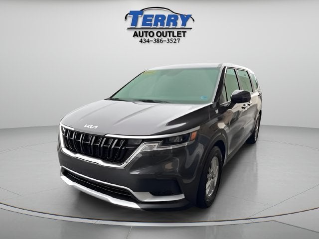 Pre-Owned 2024 Kia Carnival LX - photo - 3