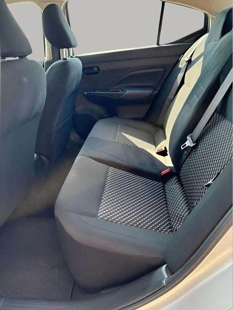 Pre-Owned 2024 Nissan Versa 1.6 S - photo - 8