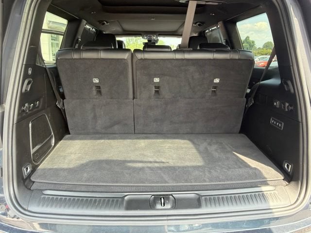 Pre-Owned 2025 Jeep Wagoneer Series III - photo - 30