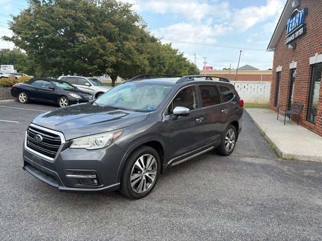 Pre-Owned 2020 Subaru Ascent Touring - photo - 1