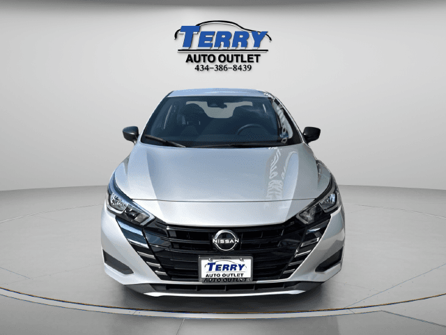 Pre-Owned 2024 Nissan Versa 1.6 S - photo - 2