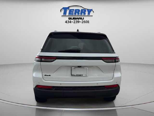 Pre-Owned 2023 Jeep Grand Cherokee Altitude X - photo - 1