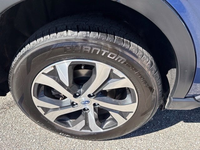Pre-Owned 2021 Subaru Outback Touring XT - photo - 16
