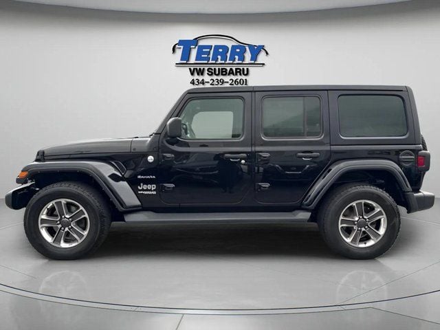 Pre-Owned 2022 Jeep Wrangler Unlimited Sahara - photo - 2