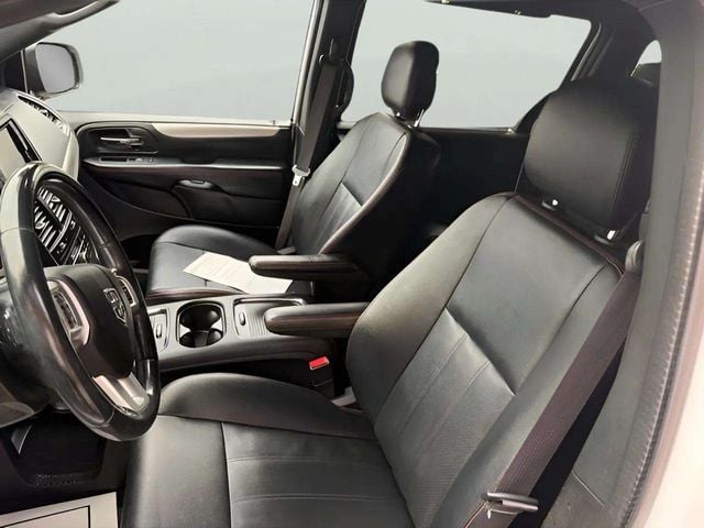 Pre-Owned 2019 Dodge Grand Caravan GT - photo - 15