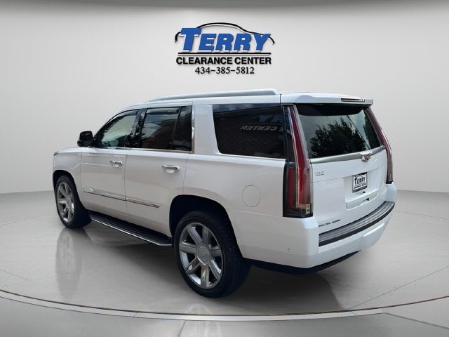 Pre-Owned 2019 Cadillac Escalade Luxury - photo - 3