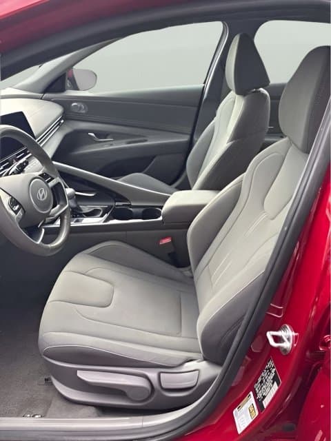 Pre-Owned 2025 Hyundai Elantra SEL Convenience - photo - 8