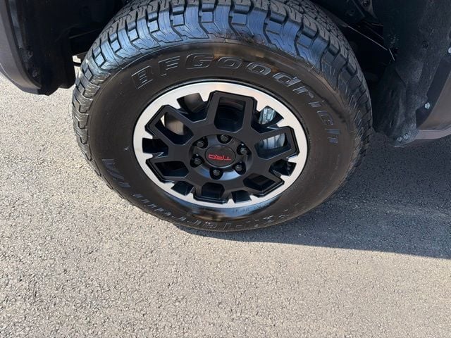 Pre-Owned 2026 Toyota Tacoma TRD Off-Road - photo - 29