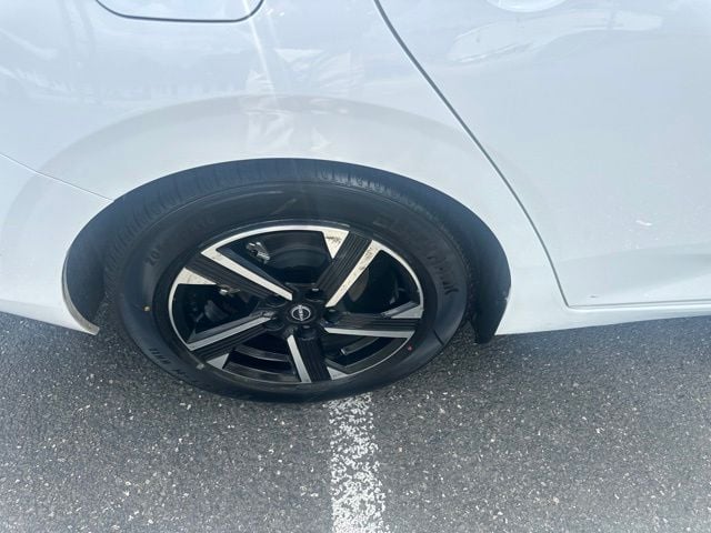 Pre-Owned 2024 Nissan Sentra SV - photo - 18