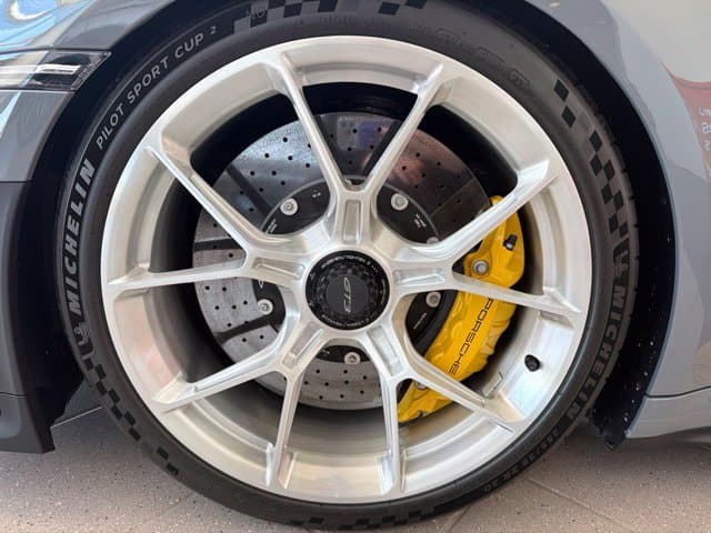Pre-Owned 2024 Porsche 911 GT3 - photo - 31